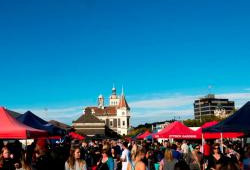 resizedimage250219 otago farmers market thumb